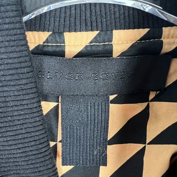 Black Scale Lightweight Triangle Geometric Print Jacket Size Medium M EUC D2135 - Picture 4 of 11